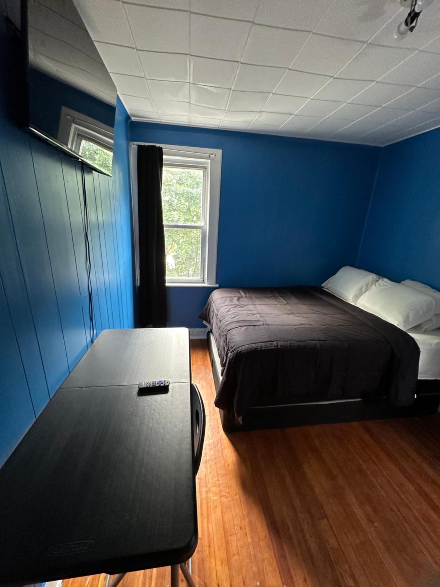 Fidelia Fuchsite Room, Queen Bed Minutes From Newark Liberty International Airport And Newark Penn Station Irvington